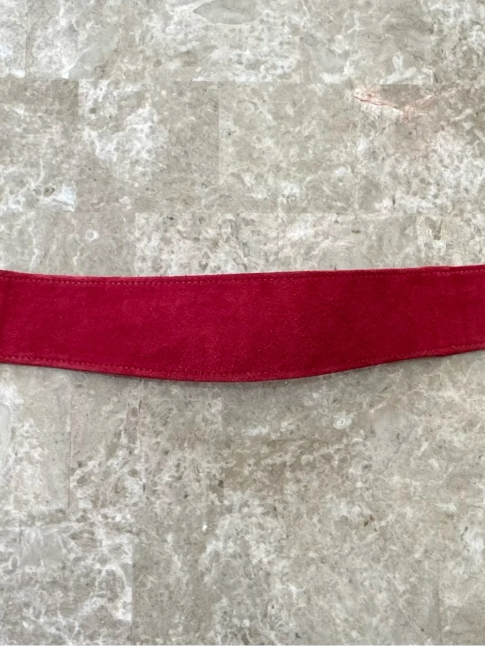 Donna Karan Red Suede Vintage Statement Belt withGold-Tone Buckle Size Small